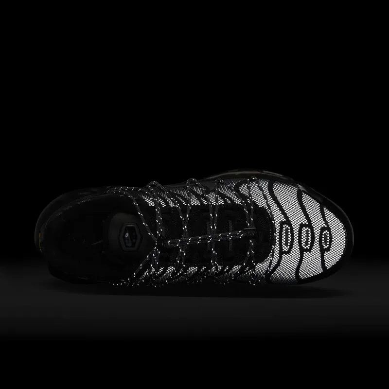 BASKETS NIKE AIR MAX PLUS LACE FLH