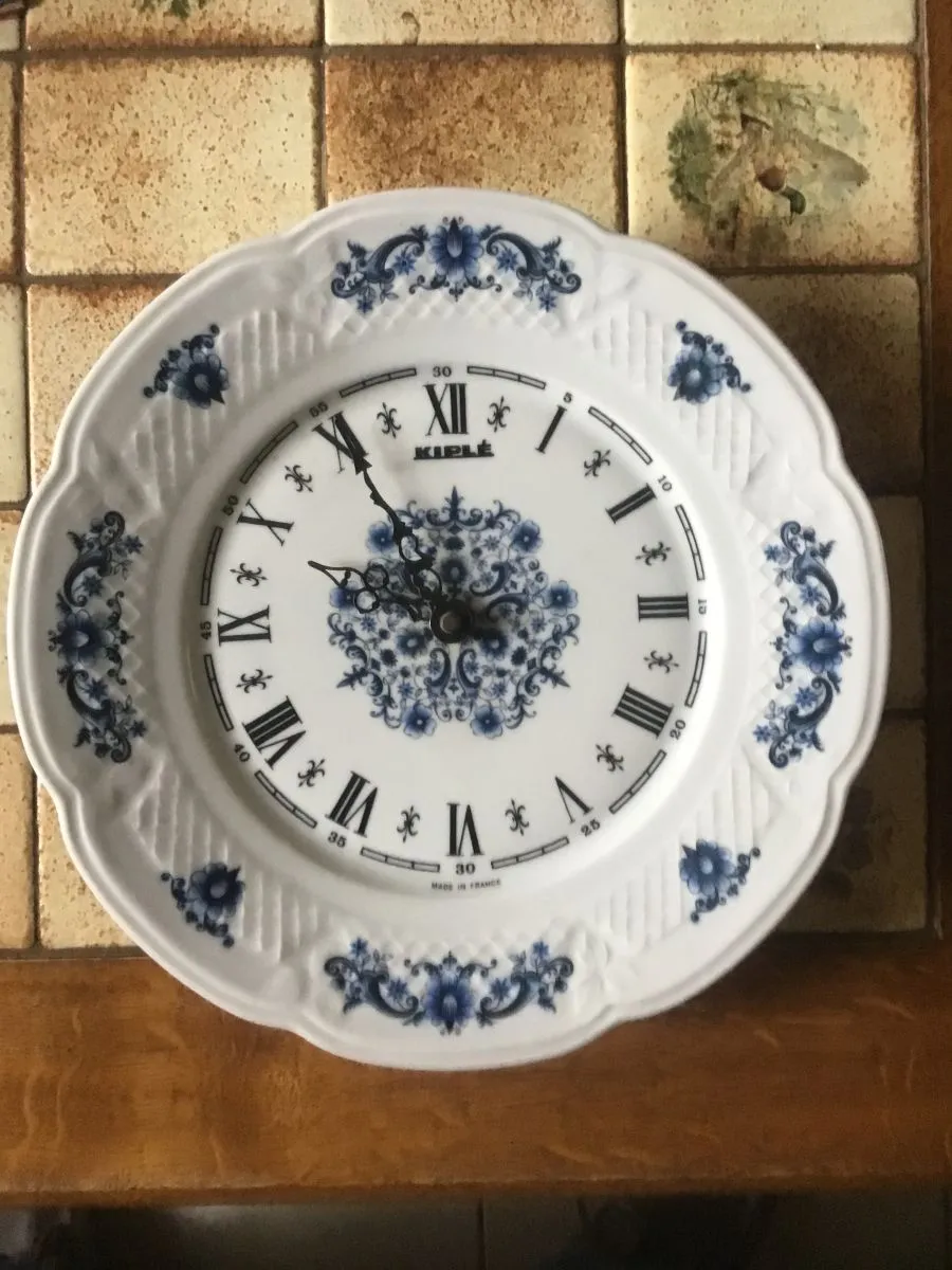 Pendule  assiette kiple
