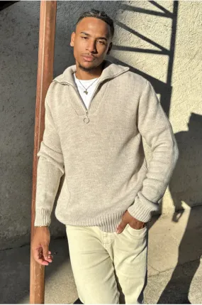 Pull beige col montant zippé